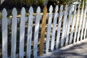 fence repairing services